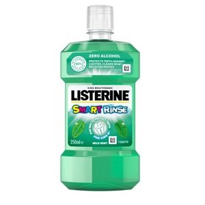 Listerine Dětská ústní voda s mentolovou příchutí Smart Rinse Mint 250 ml
