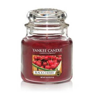 Yankee Candle Vonná svíčka Classic střední Black Cherry 411 g